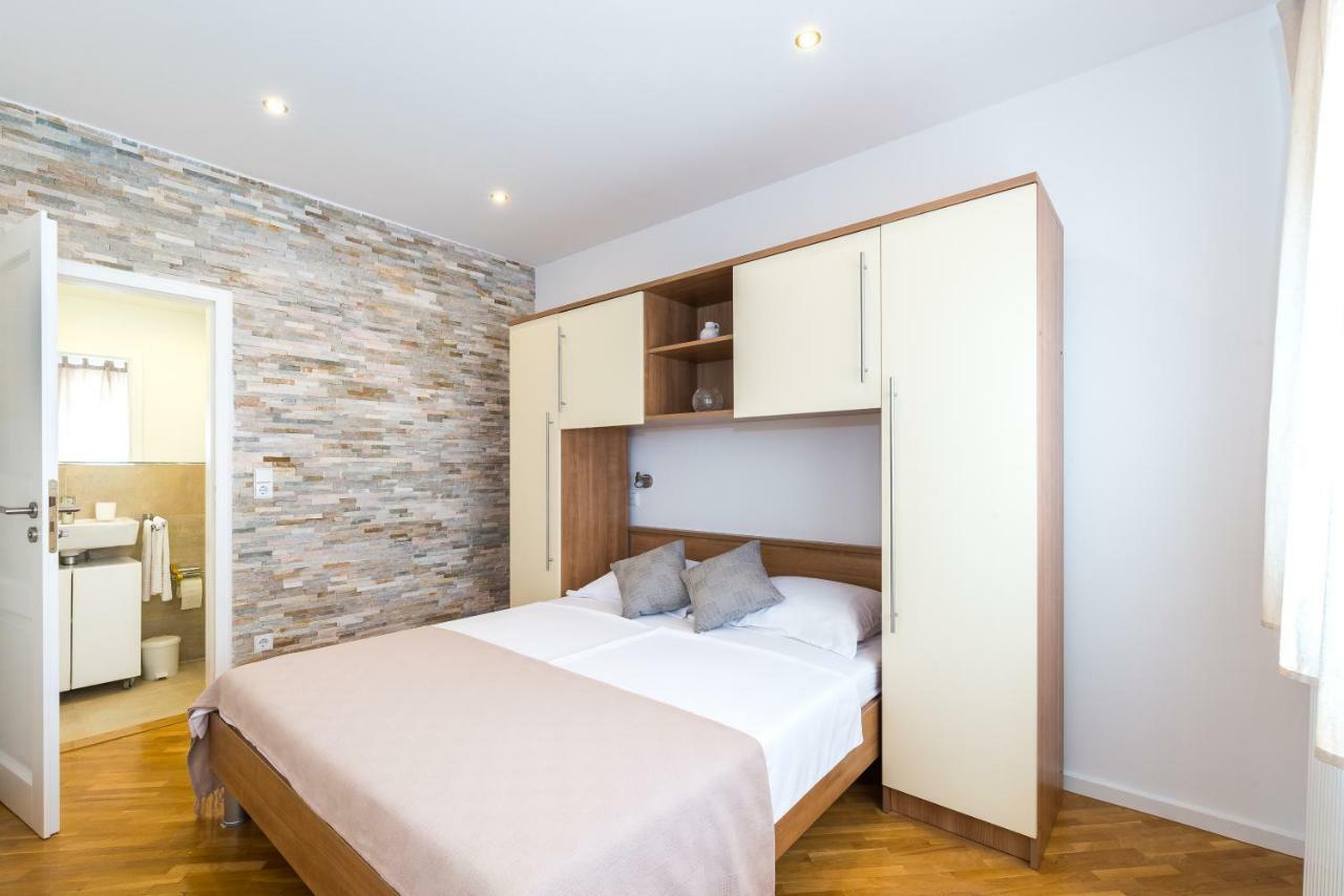 Katy & David Apartments Задар Екстериор снимка