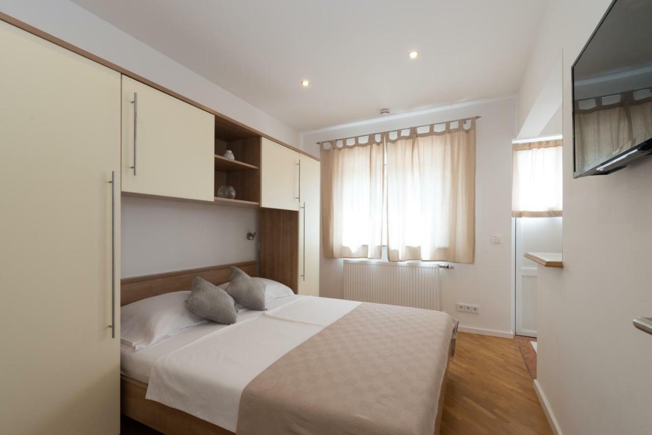 Katy & David Apartments Задар Екстериор снимка