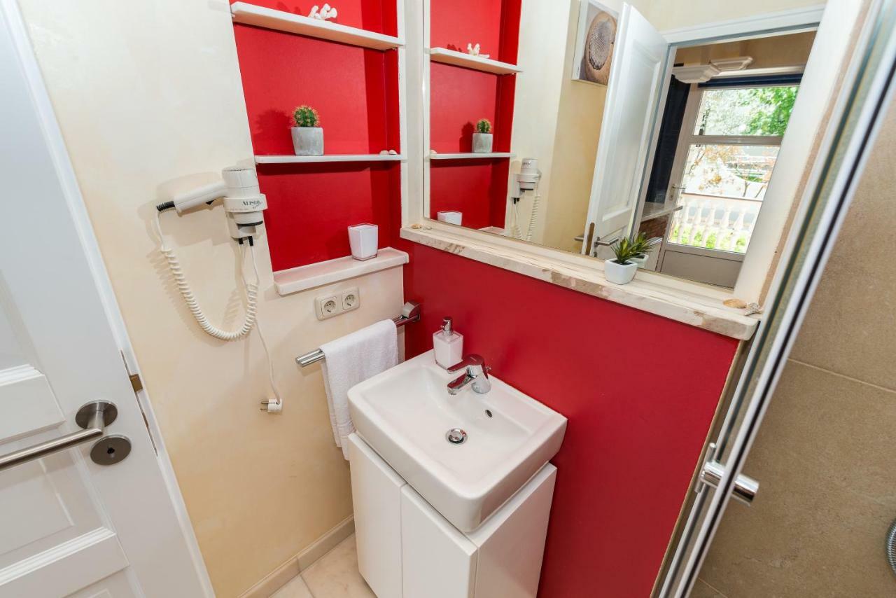 Katy & David Apartments Задар Екстериор снимка