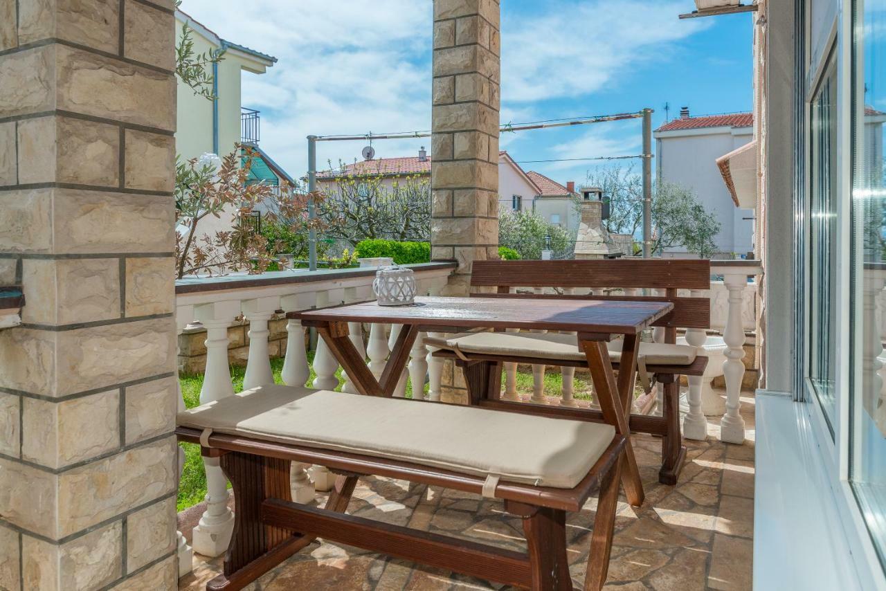 Katy & David Apartments Задар Екстериор снимка