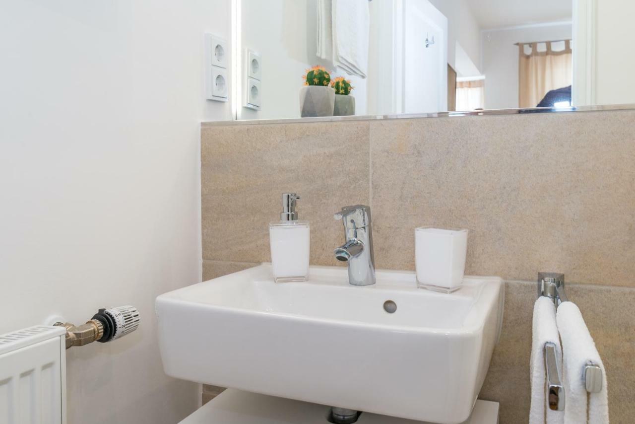 Katy & David Apartments Задар Екстериор снимка